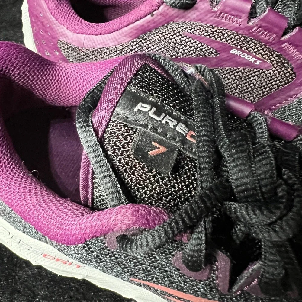 Brooks Pure Grit 7 1202801B080 Womens 7 Running Shoes Black Purple Sneakers‎